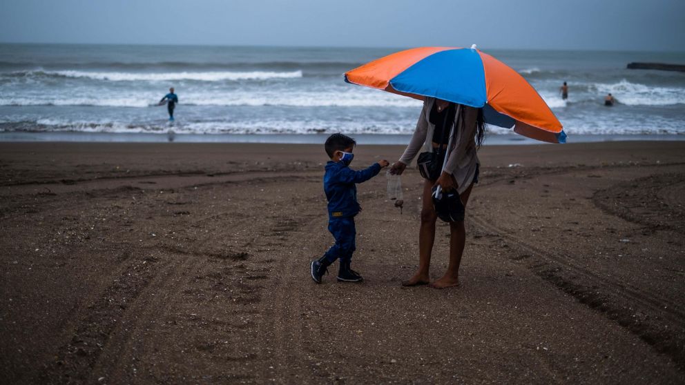 Tres millones de turistas disfrutaron del "finde" largo en todo el pa�s.