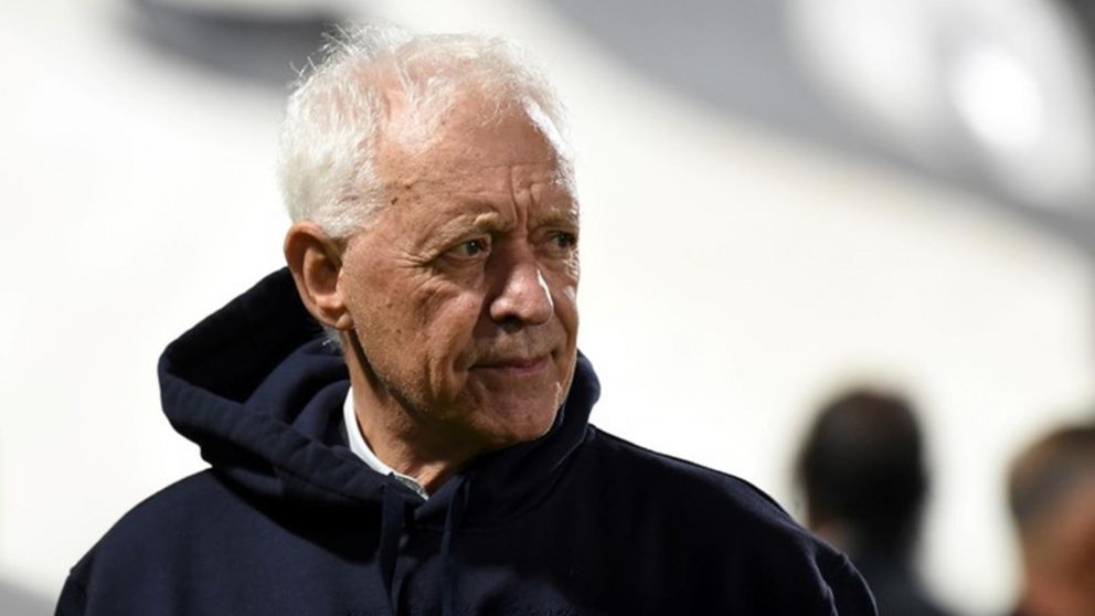 Arde Racing: Víctor Blanco reapareció tras la eliminación de la Copa Libertadores y ninguneó a Milito