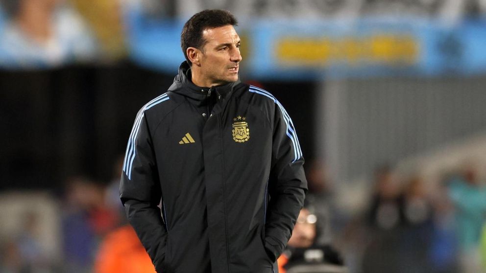 Con varias sorpresas, Scaloni defini� a los convocados de la Selecci�n Argentina para jugar con Venezuela y Puerto Rico