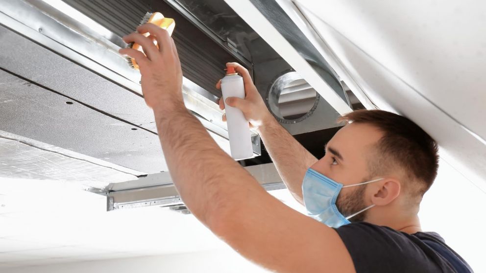 Para el buen mantenimiento del equipo de aire acondicionado resulta vital la limpieza.