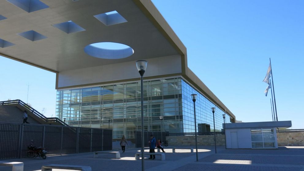 El fiscal de la causa solicitó el arresto del presunto abusador.