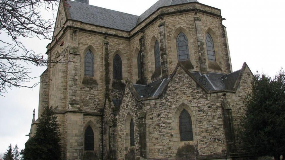 Fusilaron de un tiro en la cabeza a una mujer en calle céntrica de Bariloche