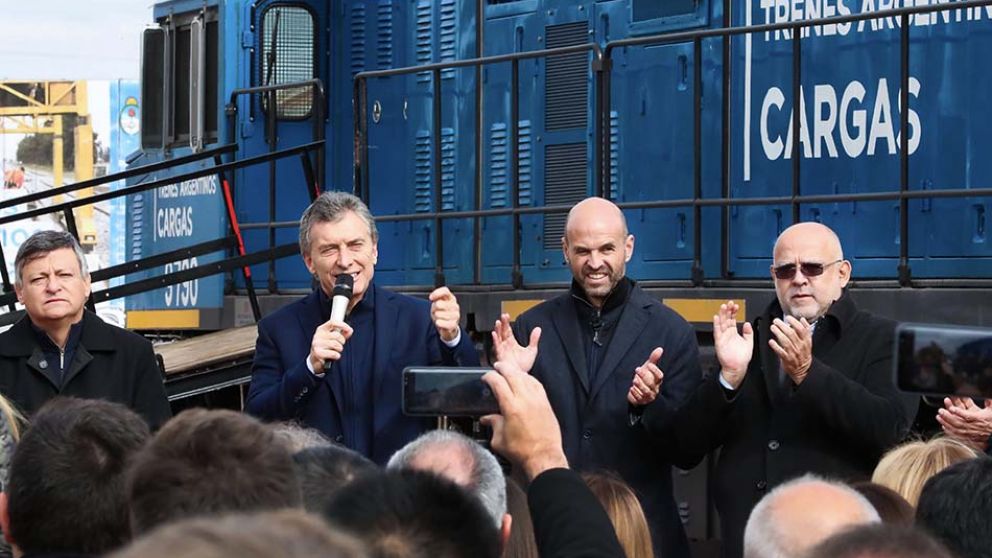 Macri, en Chaco presentando la renovación de vías en el Belgrano Cargas. (Presidencia)