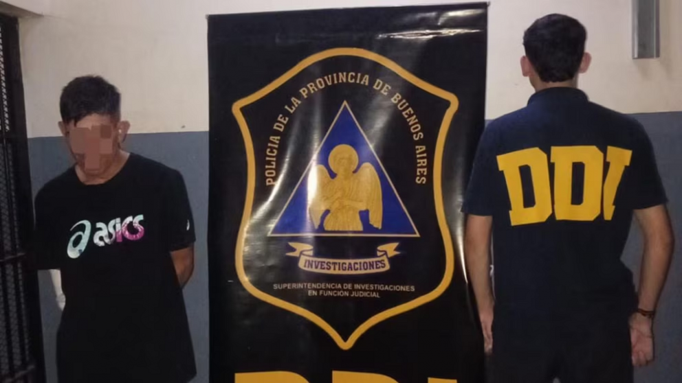 Fue detenido tras tres años de estar prófugo acusado de asesinato.