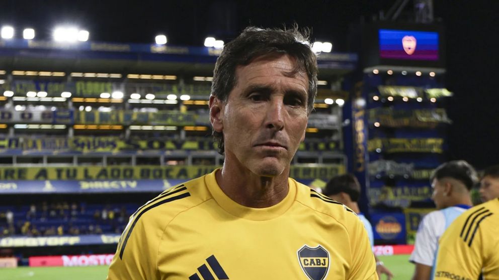 Claudio Úbeda piensa en modificaciones en Boca para enfrentar a Racing en La Bombonera.