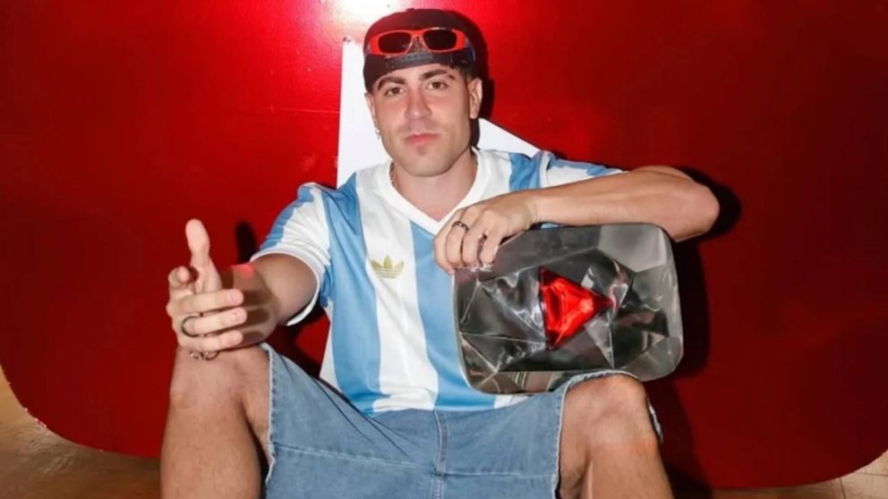 Alejo Igoa: furor por show inmersivo y venta de entradas récord.