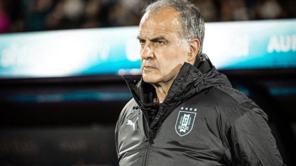 Marcelo Bielsa dio a conocer en forma oficial a todos los convocados para los amistosos ante Inglaterra y Argelia.