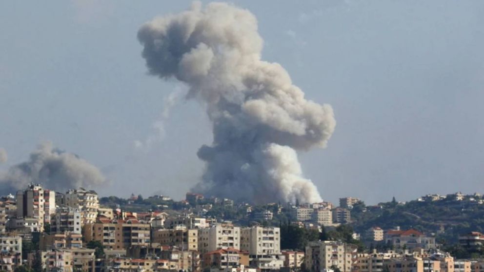 Israel bombardea Kfar Tibnit y Netanyahu advierte el fin de la tregua.