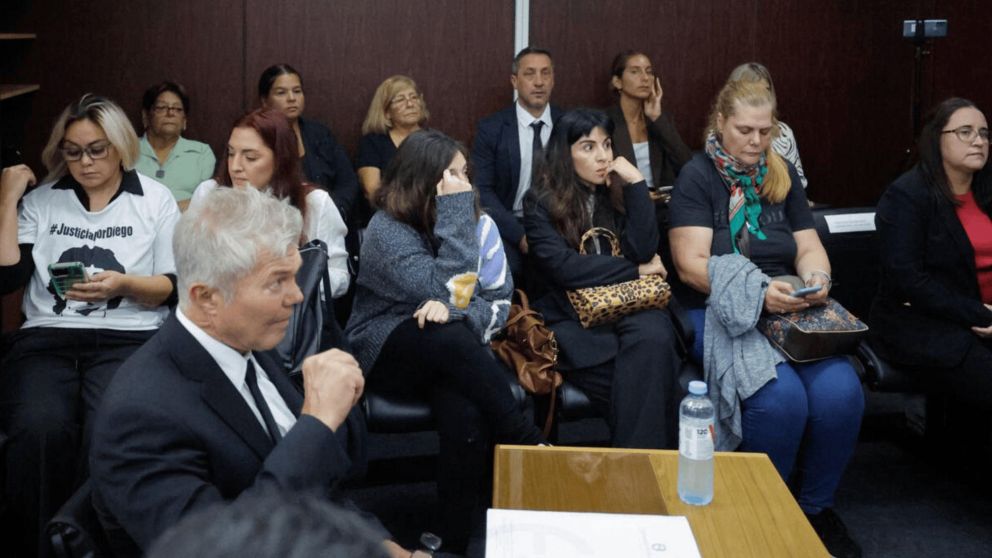 Juicio por la muerte de Diego Maradona: cuarto intermedio de dos horas para definir si se suspende o no el juicio
