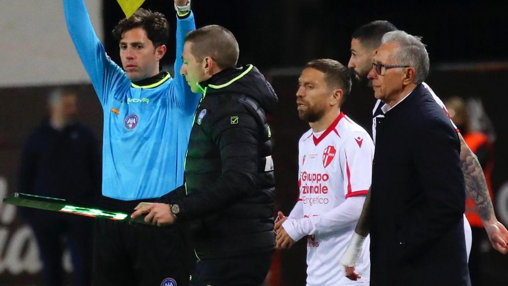 Fin de la espera: el Papu Gómez volvió a jugar un partido oficial tras su sanción por doping positivo