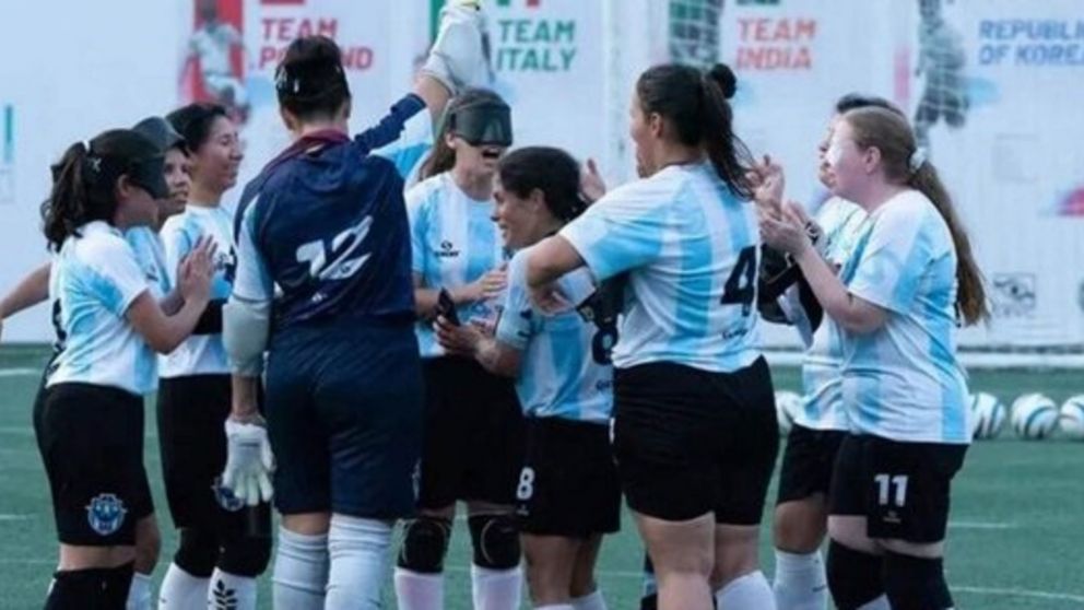 Las Murciélagas vencieron a Inglaterra y se consagraron campeonas del Mundial de India