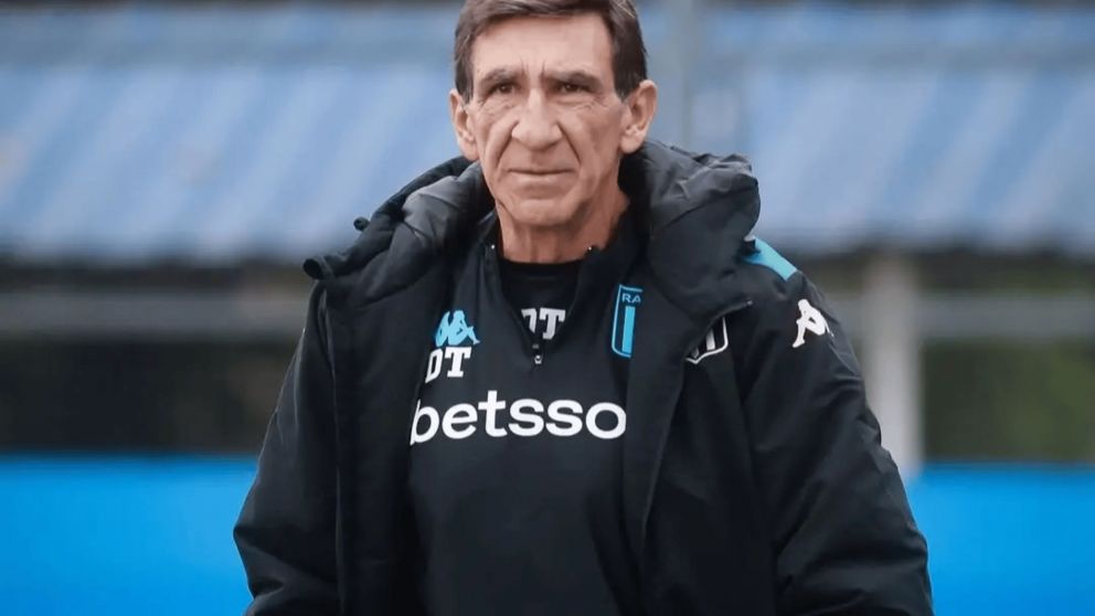 El jugador de Racing que se puede ir a Europa y golpea por completo a Gustavo Costas