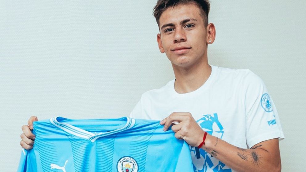 El Diablito Echeverri tiene los días contados en el Manchester City: el club europeo que busca quedarse con el ex River
