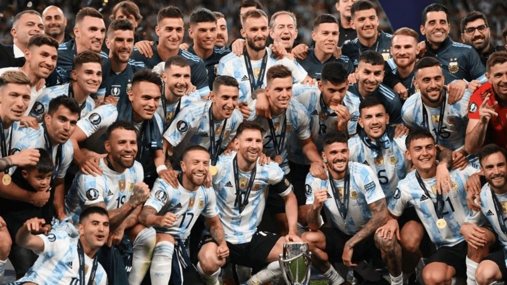 Manchester United busca robarle al Atlético Madrid a un compañero de Lionel Messi en la Selección Argentina