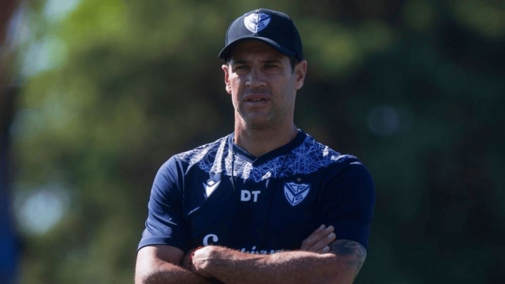 Vélez necesita reponerse tras el triste papel ante Tigre: los once de Domínguez para jugarle a Platense