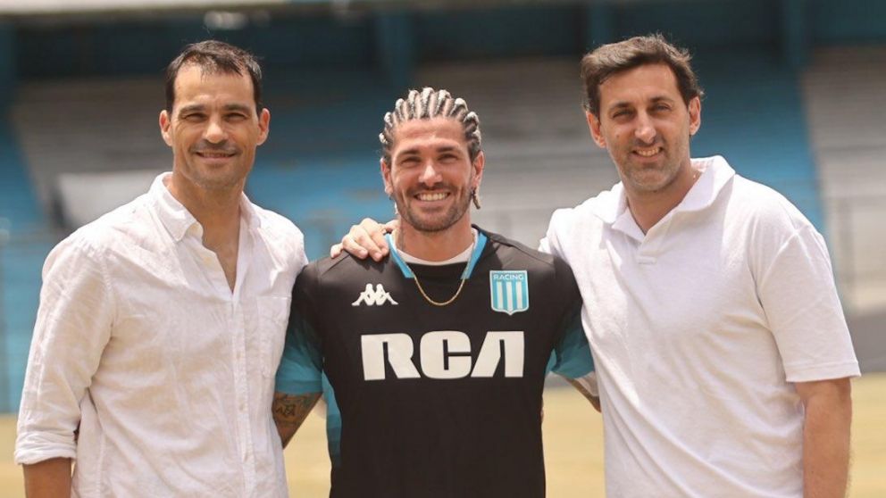 Racing recibió a Rodrigo De Paul y la gestión de Milito aprovechó para pegarle un palazo a la CD que encabezaba Víctor Blanco