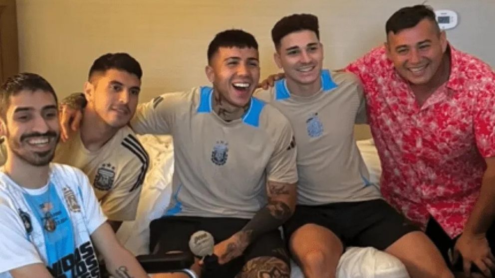 VIDEO: el ENORME GESTO de Julián Álvarez, Enzo Fernández y Exequiel Palacios con un hincha de la Selección Argentina