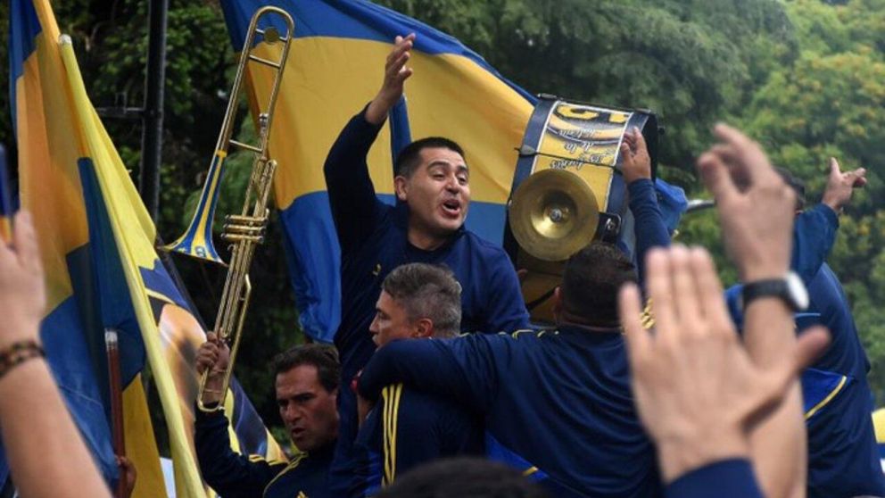 Juan Román Riquelme habló tras la caravana y disparó: "El señor va camino a intervenir nuestro club"