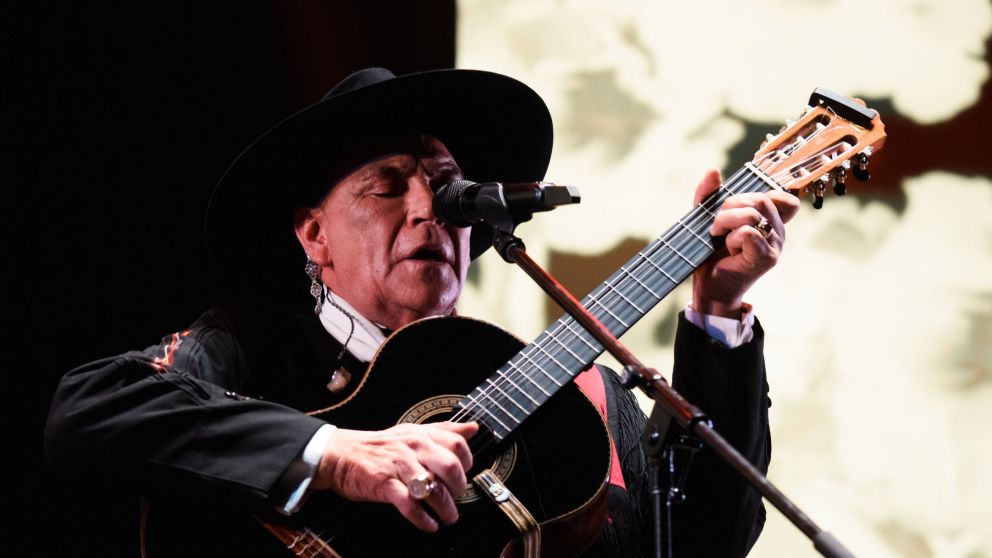 Chaqueño Palavecino celebró 40 años en el Buenos Aires junto a Abel Pintos y Luciano Pereyra