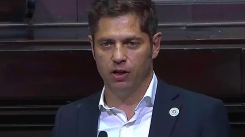 Axel Kicillof carg� contra Javier Milei.