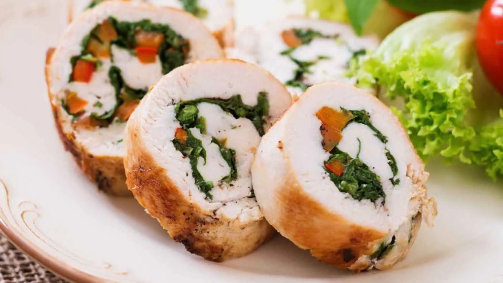 Arrollado con sobras pollo: una receta sencilla que te "salva" el 25 de diciembre.