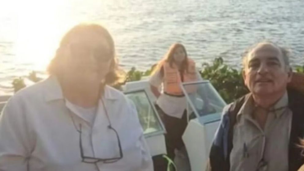 Dolor por la muerte de los tres docentes en el r�o Paraguay (El Litoral).