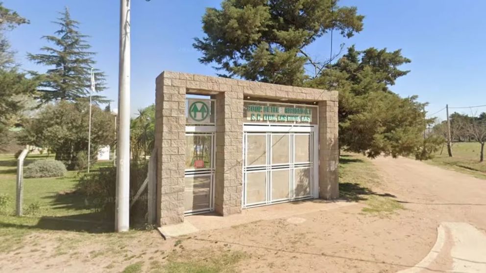 El nene hab�a ido a su primer d�a de colonia.