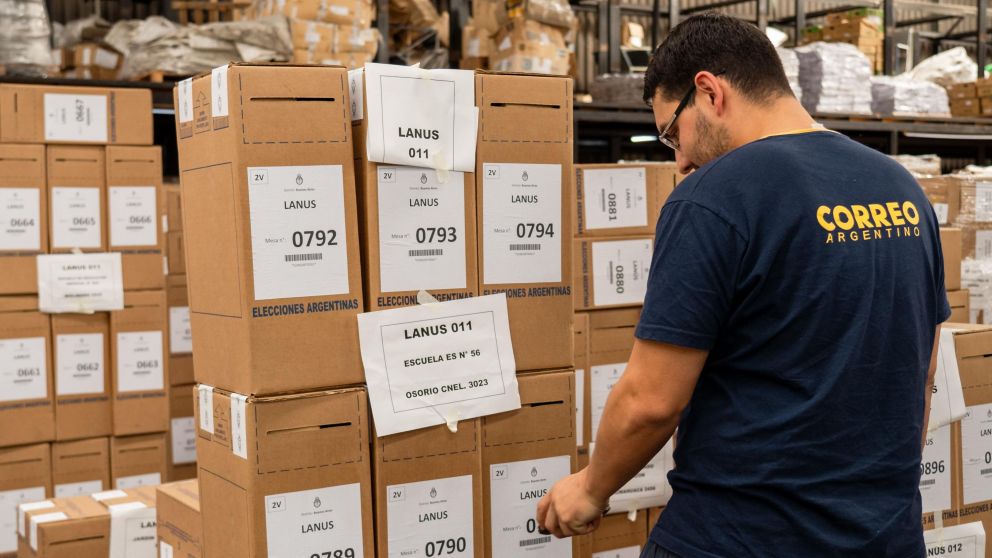 Correo Argentino comenzó con el operativo para las elecciones.