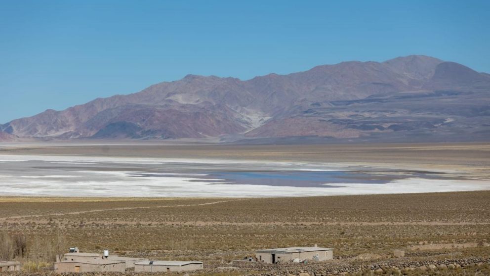 Laguna Blanca, en Catamarca, es uno de los sitios que se pueden visitar con el PreViaje 5 (Gentileza @TurDepAR).