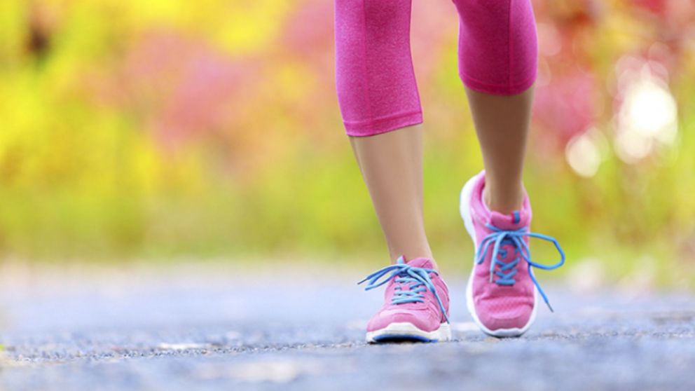 Según Harvard estas son las tres cosas que tenes que hacer si querés adelgazar caminando.
