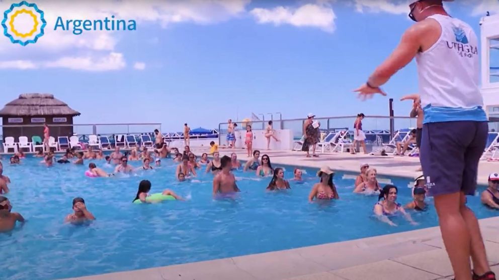 La UTHGRA recibió el distintivo de la "Marca País", reconocimiento que otorga el Ministerio de Turismo y Deporte de la Nación.