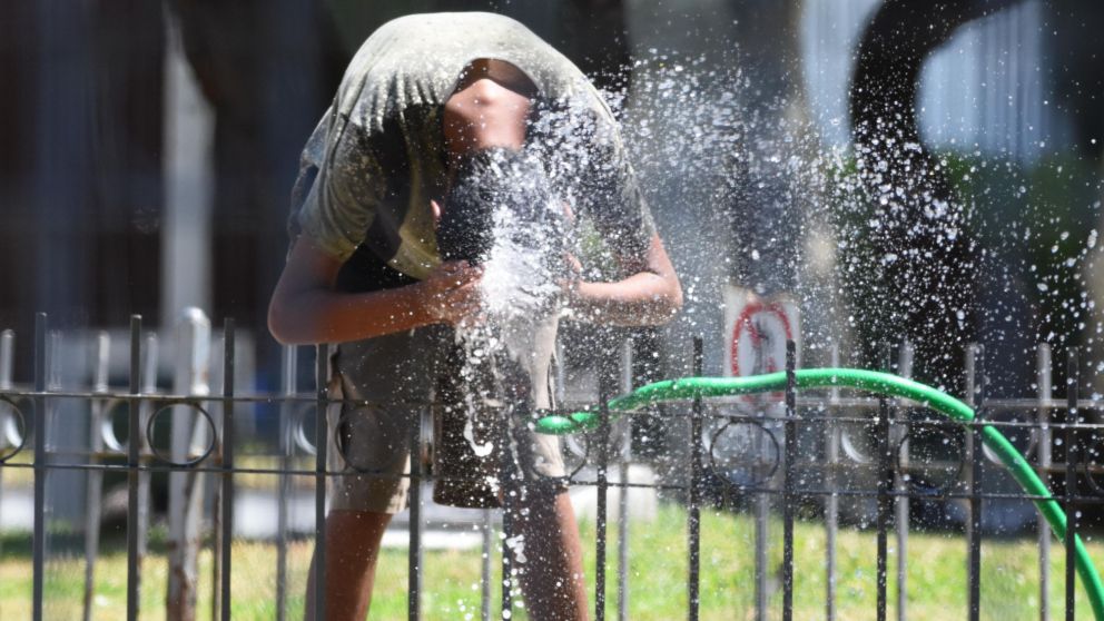 Alerta amarilla por altas temperaturas en el centro y norte del país (Pablo Villán / Crónica).