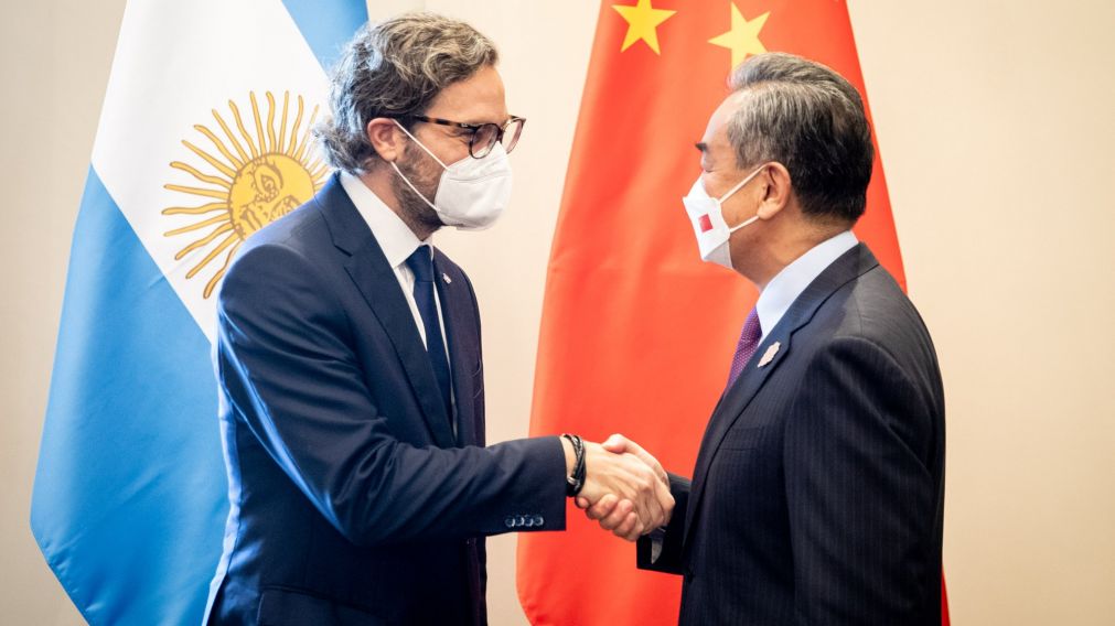 Argentina logró el apoyo de China para ingresar a los Brics como miembro pleno.