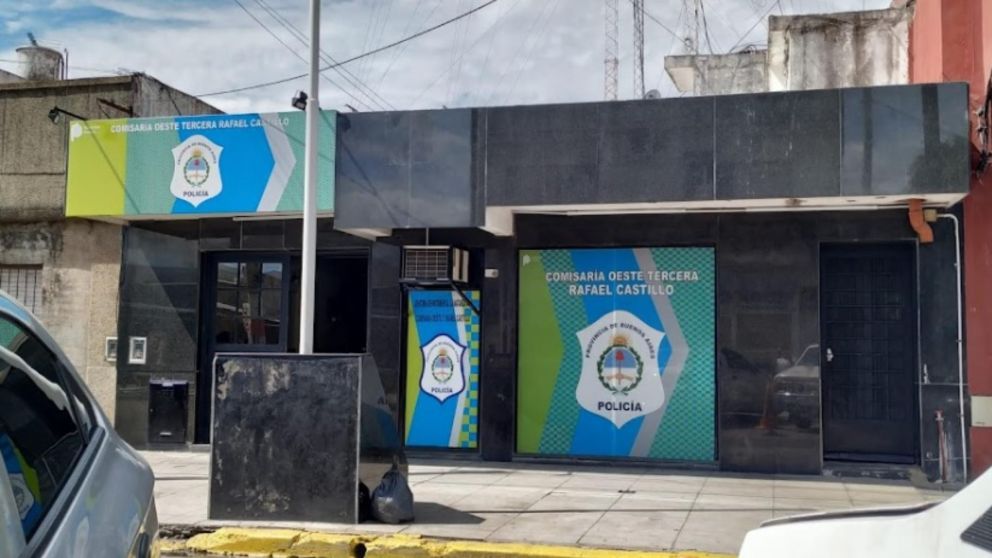 Polic�as de esta seccional buscan a los responsables del crimen.