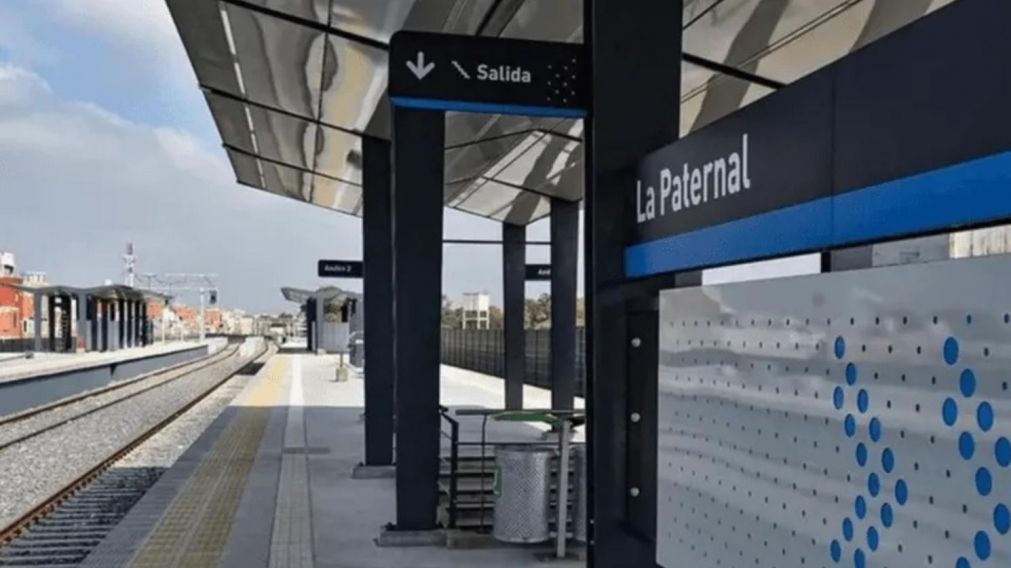 La estación Paternal fue reabierta esta mañana luego de permanecer durante casi cinco años cerrada por obras inconclusas.