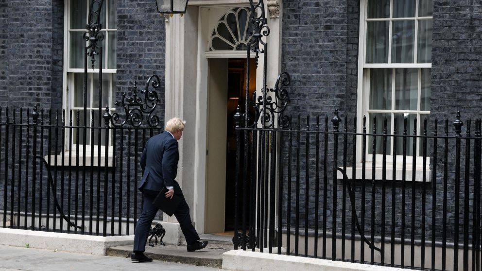 Cómo es el proceso para elegir al sucesor de Boris Johnson en el Reino Unido