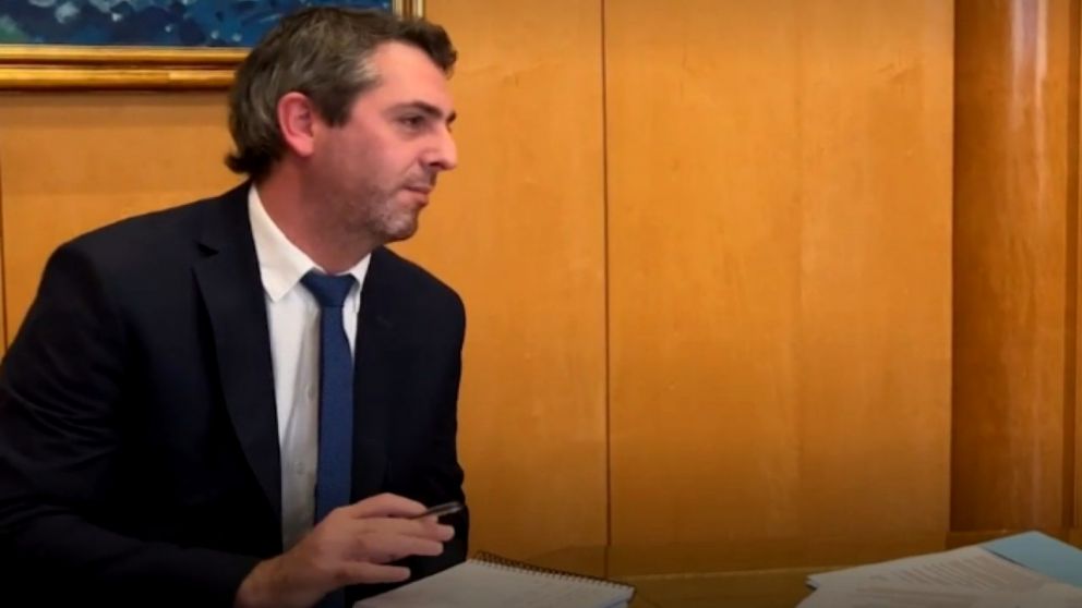 Guillermo Hang abandonó la Secretaría de Comercio Interior.