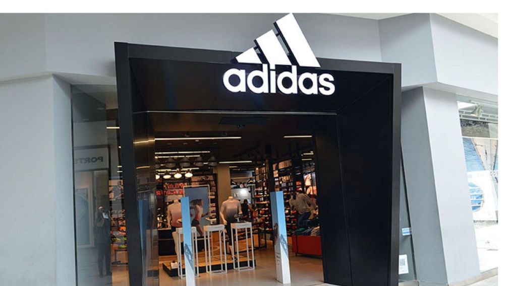 Adidas afrio nuevas ofertas laborales con pocos requisitos.