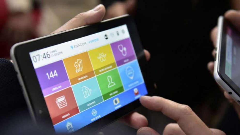 El Enacom continúa con la entrega de tablets a jubilados, monotributistas y beneficiarios de la ANSES (Imagen ilustrativa).