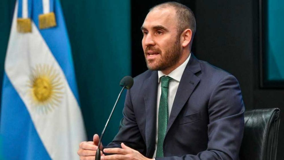 Desde el Palacio de Hacienda anunciaron el viaje del ministro en busca de un acuerdo.