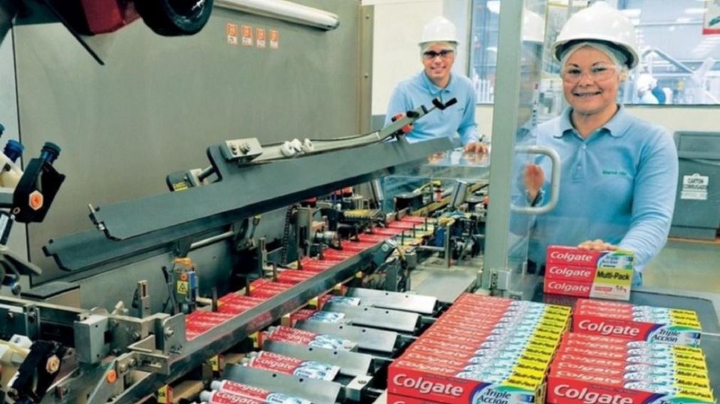 Colgate busca trabajadores en Argentina y ofrece sueldos de hasta $172.000: cuáles son