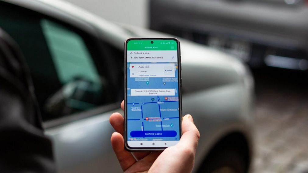 La app Blinkay entr� en vigencia este mi�rcoles para reemplazar a los parqu�metros y a los cospeles.