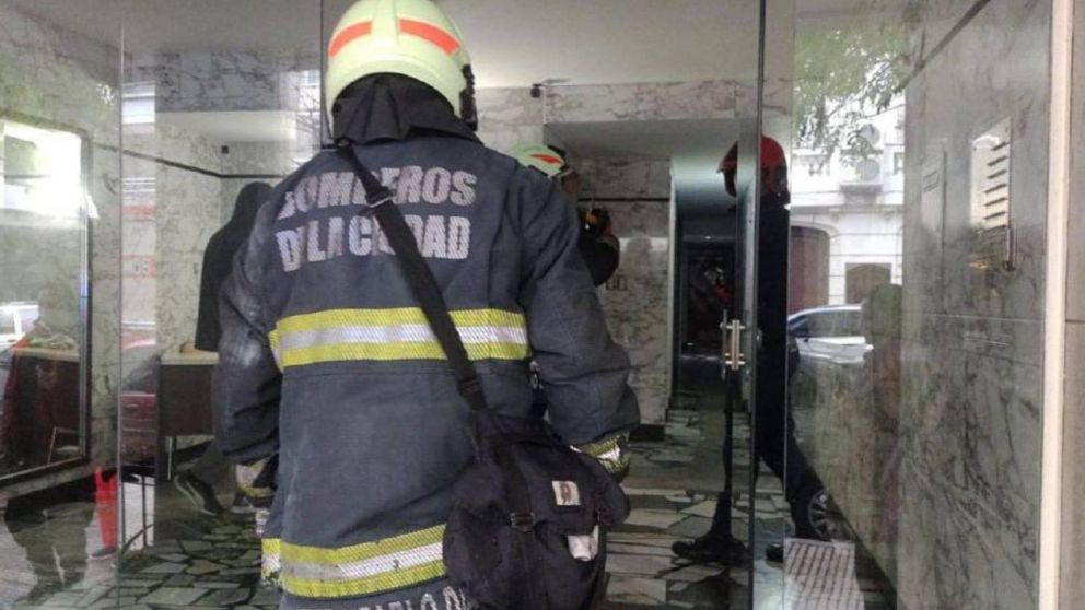 Un muerto y 17 afectados por inhalación de monóxido de carbono en Balvanera.