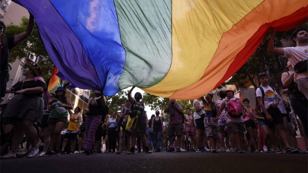 Marchas, festivales, conversatorios y cine para conmemorar el D�a del Orgullo en las provincias.