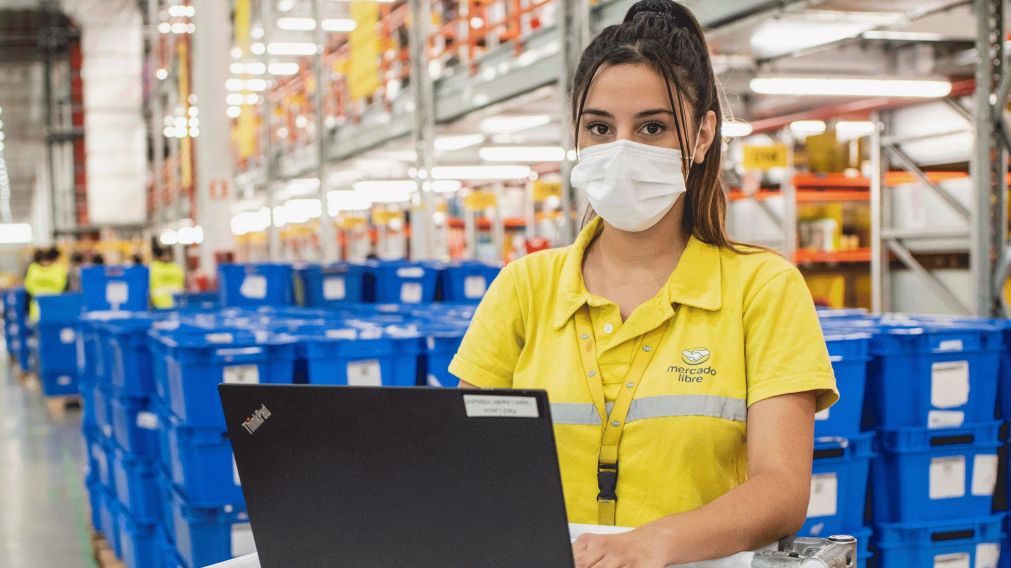 Mercado Libre busca trabajadores en Argentina y ofrece sueldos de hasta $400.000: cómo aplicar