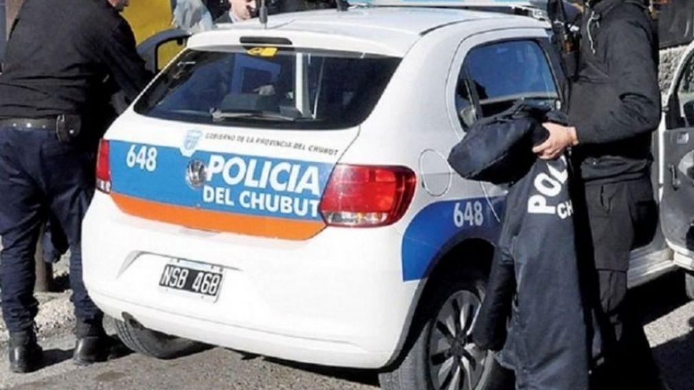 La víctima se encuentra muy grave a raíz de un impacto de bala en el tórax.