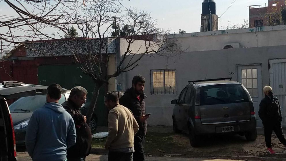 Florio y Cervantes, en Villa Luzuriaga, donde ocurrió el hecho.