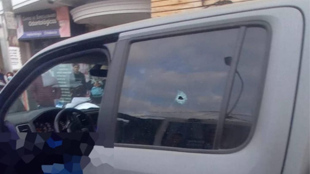 El ladr�n habr�a recibido un disparo cuando intentaba robar una camioneta Amarok. 