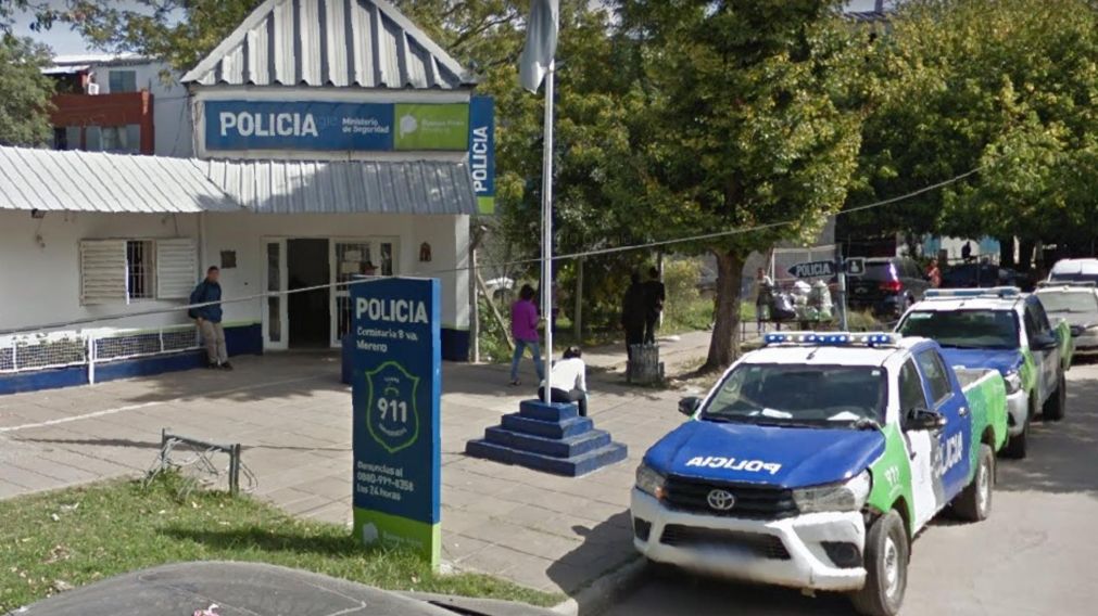 Los uniformados de esta seccional buscan al malviviente.