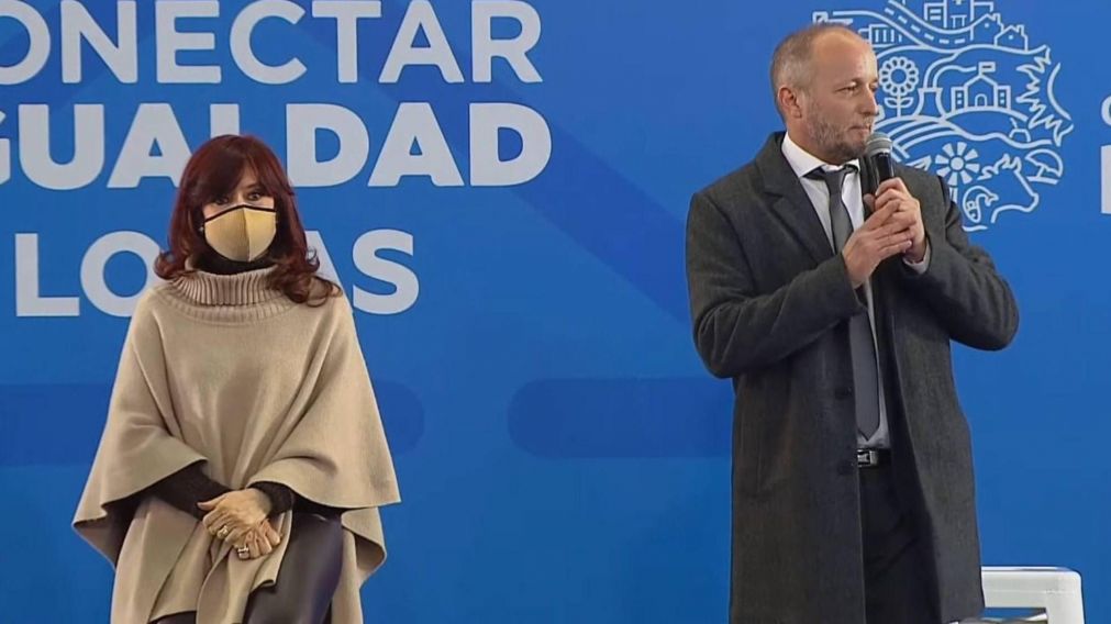 Martín Insaurralde salió a defender a Cristina: "Habla de cara a la sociedad con la espalda de una responsabilidad colectiva".